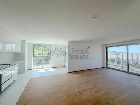 Appartamento con 2 camere da letto in affitto a Guimarães - a partire da 900 €