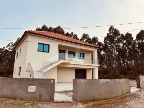 Moradia T3+1 Remodelada Subportela - Prime Transition