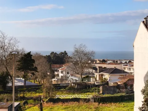 半独立式的房子 4个房间 +1