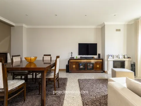 Moradia em Banda T3+1