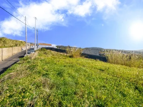 Terreno com projeto aprovado nos Canhas, Ponta do Sol