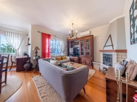 Casa con appartamento separato con 2 camere da letto a Monte, Funchal