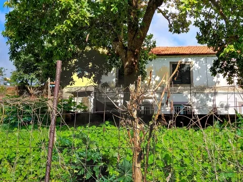 Casa bifamiliare con 2 camere da letto da ristrutturare, Funchal