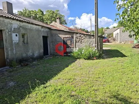 Quinta de 10580m2 para remodelar em Sortelha, Sabugal
