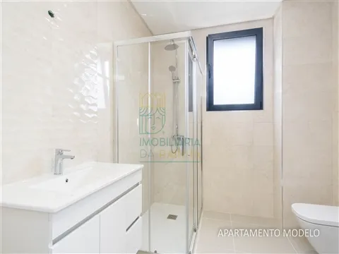 New 3-Bedroom Apartment with Garage – Center of Caldas da Rainha