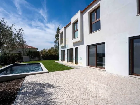 Villa T5 avec Piscine - Bombarral