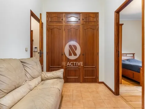 Apartamento T2 para venda em Ermesinde – Rés-do-Chão, Central e Arrendado