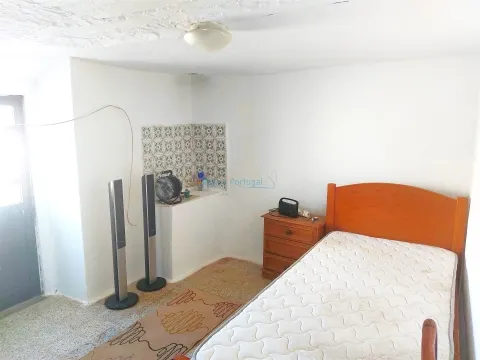 Bauernhof mit 2 Häusern zur Restaurierung