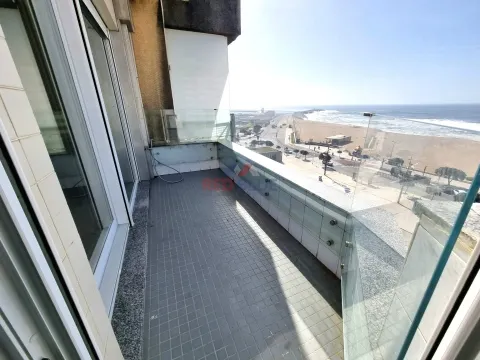APARTAMENTO T4, 1ª LINHA DE MAR, VISTAS DE MAR, PÓVOA DE VARZIM