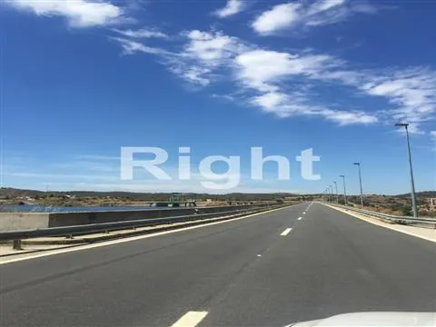 2-bedr. house for renovation in the centre of Alcoutim