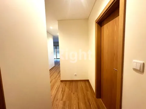 Prédio novo em Benfica