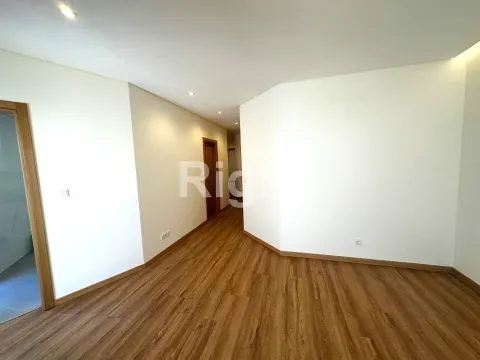 Apartamento T1 novo com terraço em Benfica