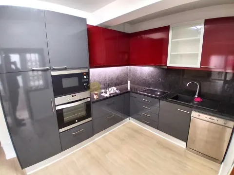 Apartamento T2 Renovado com Garagem e Metro à Porta – Rio Tinto