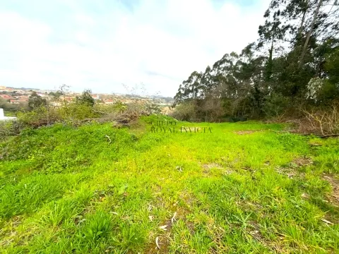 Terreno Urbano com 486 m² em Francelos – Vila Nova de Gaia