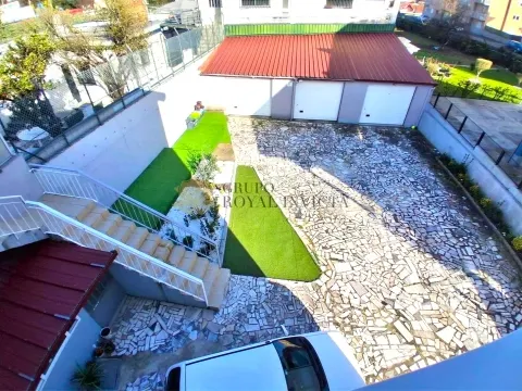 Andar Moradia T3 Renovado em São Cosme, Gondomar