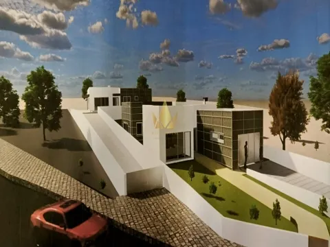 Maison de 4 Chambres à Vendre à Amor, Leiria