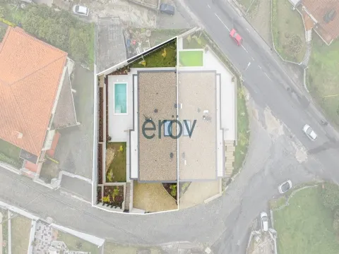 Moradia T4 de Luxo em Requião – Vila Nova de Famalicão