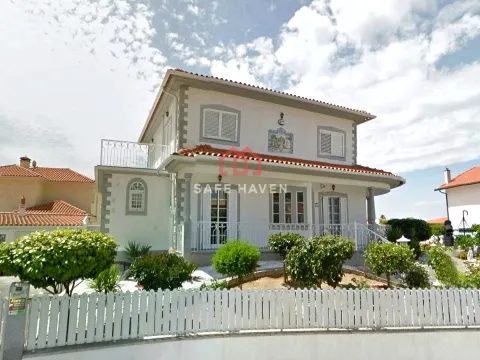 Vrijstaand huis 5 kamerwoning