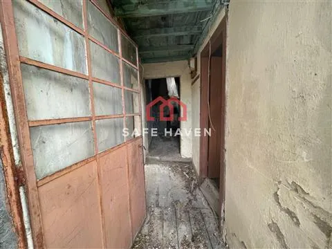 Moradia para Restaurar T4