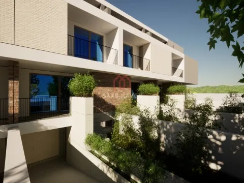 Casa a schiera 4 Vani