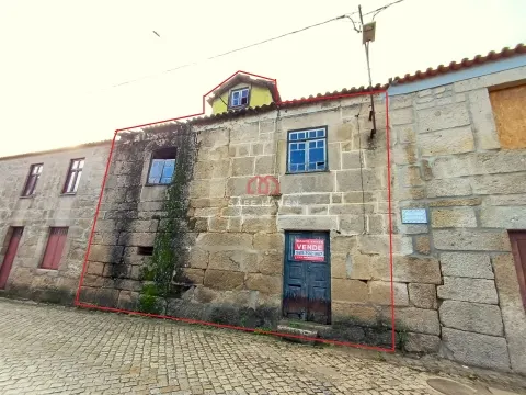 Moradia para Restaurar T2