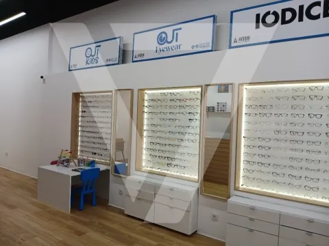 Trespasse com Cessão de Quotas - Rede de Óticas.