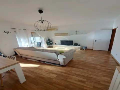 Excelente Apartamento T2, com vista Rio - Junto ao Pólis Barreiro