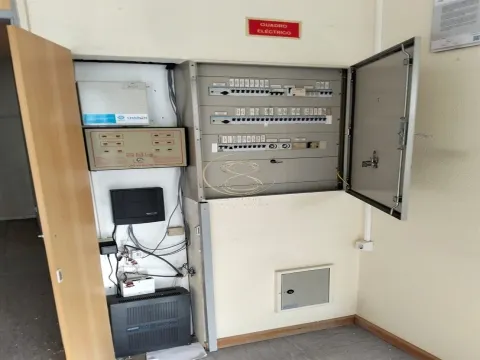 Loja/Escritório, Três Bicos, Portimão.