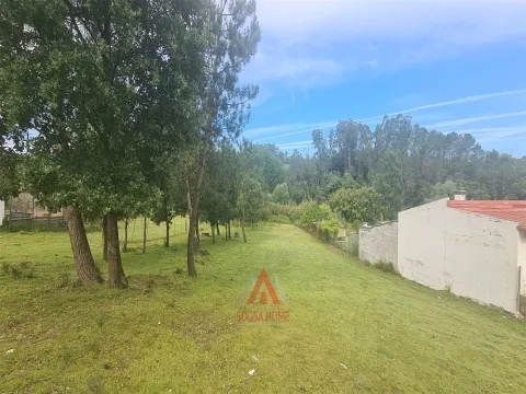 Quintinha c/ Frente para o Rio Lena