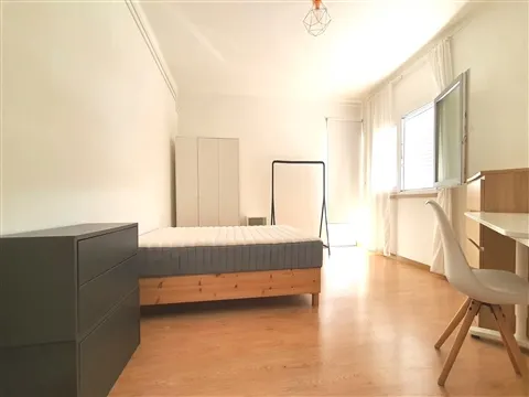 Quarto nº 3, Leiria, Leiria / Arrendamento / 260 / Ref. ST3917 - Sousa & Tomás lda