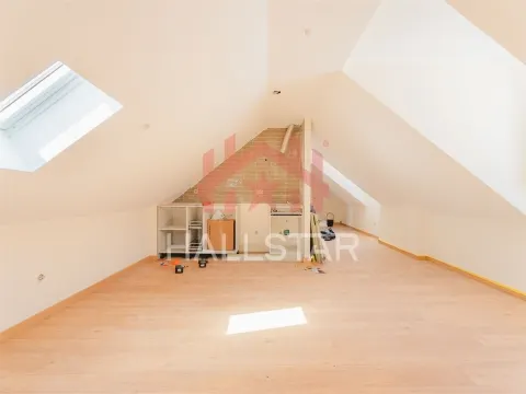 Apartamento T2 Novo / Cozinha Equipada / Vista Castelo de Leiria