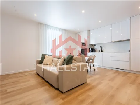 Apartamento T1 / Cozinha Equipada / Barosa
