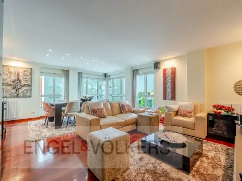 Apartamento T4