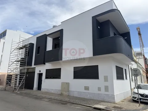 Moradia T3 Nova no Centro de Faro