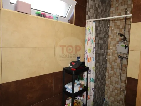 Moradia T2 Térrea com Logradouro + Ruína com 114m² e Terreno