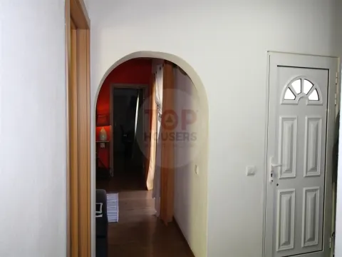 Moradia T2 Térrea com Logradouro + Ruína com 114m² e Terreno