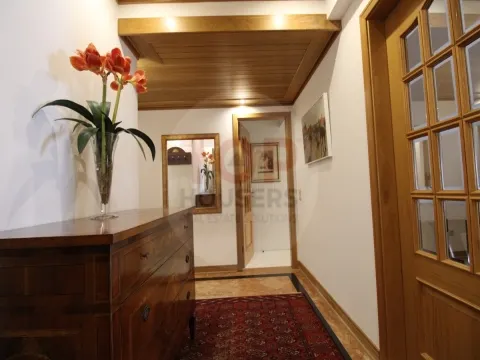 Elegant Apartment on Avenida 5 de Outubro, Faro