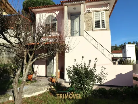 Moradia T3 em São Roque, Oliveira de Azeméis