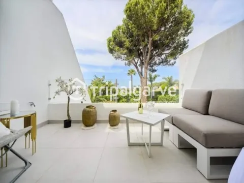 Appartement en duplex de 1 chambre avec vue sur le lac à Quinta do Lago