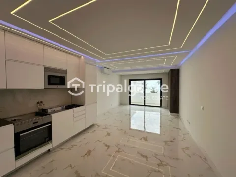 Apartamento T2 totalmente renovado com vista mar- Quarteira