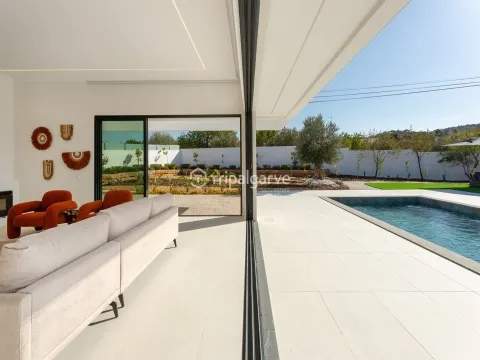Luxury Modern Villa in São Brás de Alportel