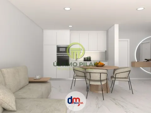 APARTAMENTO T2 COM LUGAR DE GARAGEM E ARRUMOS