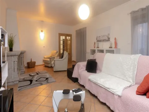 Moradia Geminada T4 – Pascoal, Viseu