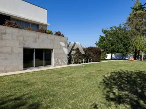 Moradia de luxo com estilo Contemporâneo Argivai &#124; Póvoa de Varzim