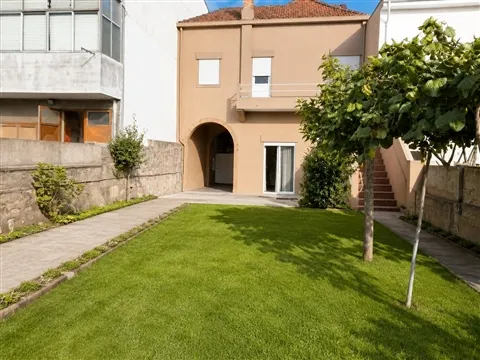 House T7