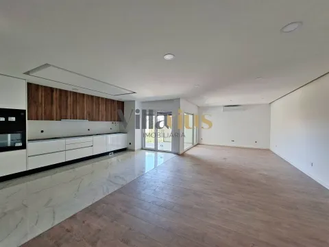 Apartamento T3 em Condomínio Fechado