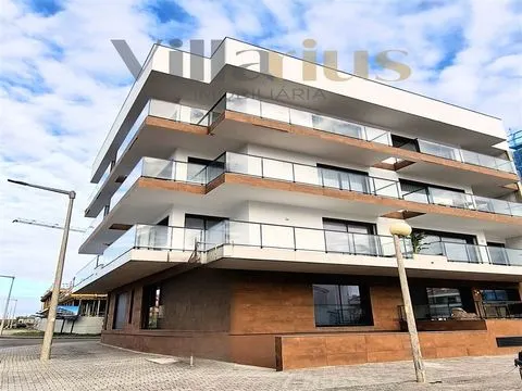 Apartamento T3 na Praia da Consolação