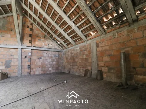 Detached house to restore T2