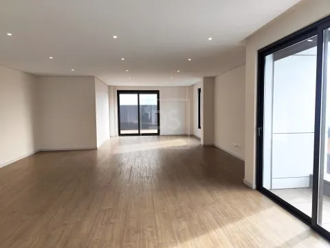 Apartamento T4