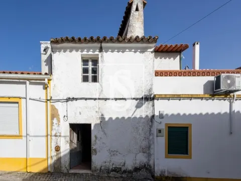 Moradia para Restaurar